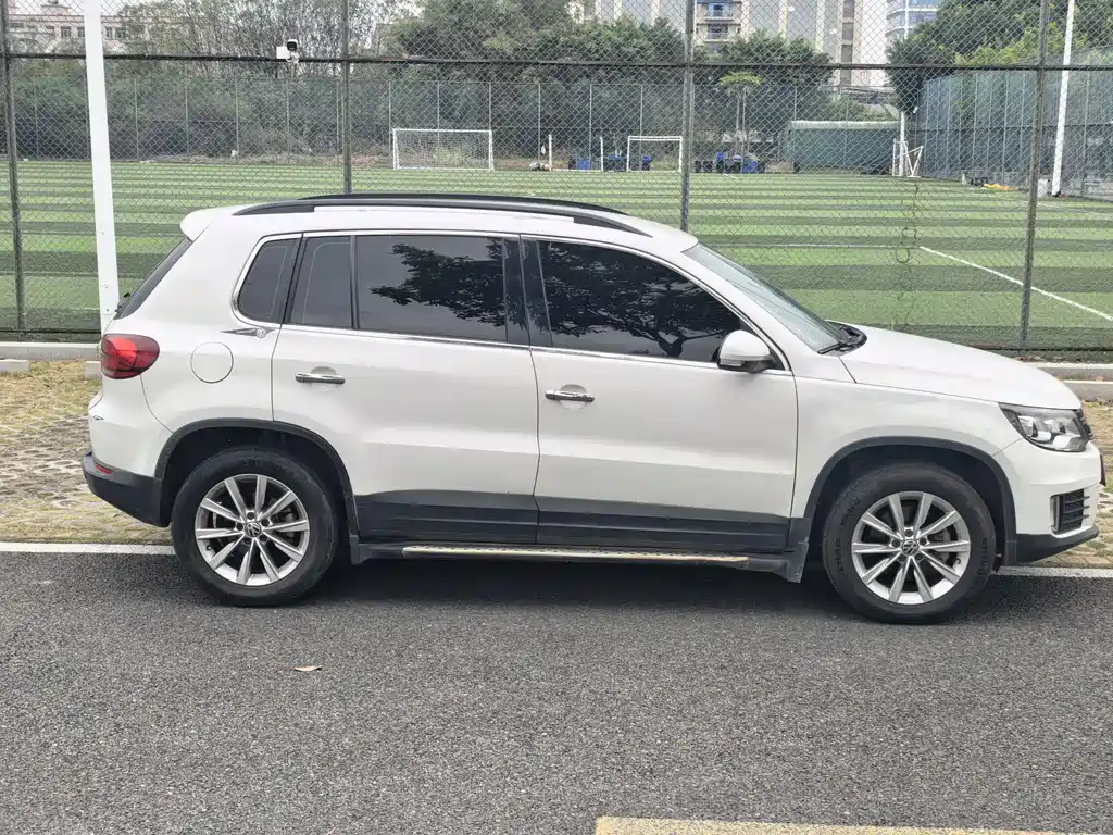 Volkswagen Tiguan 2016 — фото 8