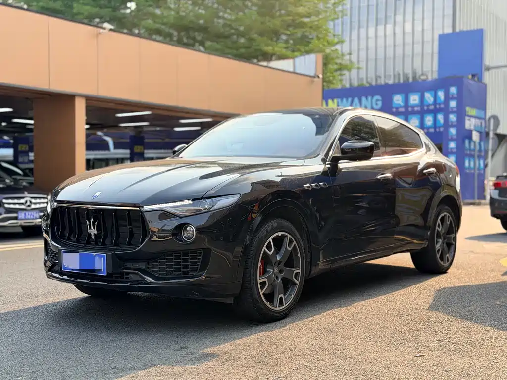 Maserati Levante 2017 — фото 1