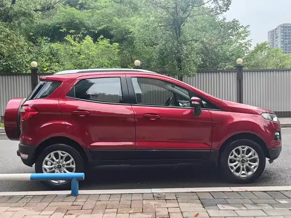 Ford EcoSport 2014