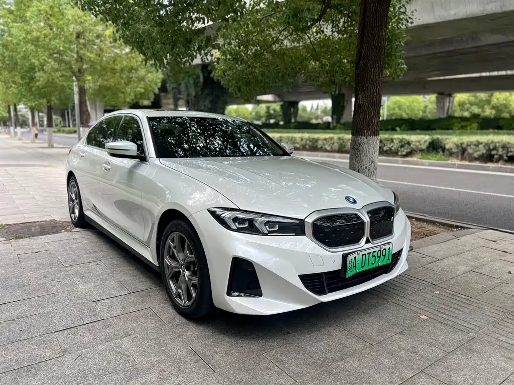 BMW i3 2023