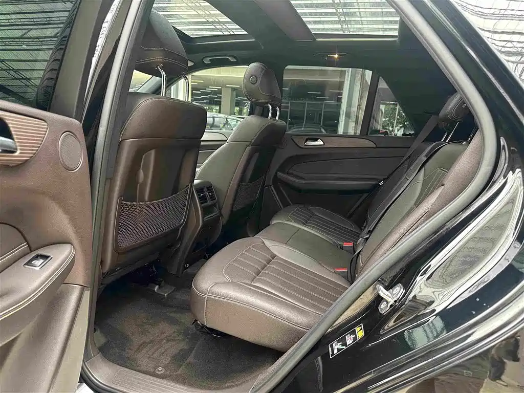 Mercedes-Benz GLE 2019 — фото 10
