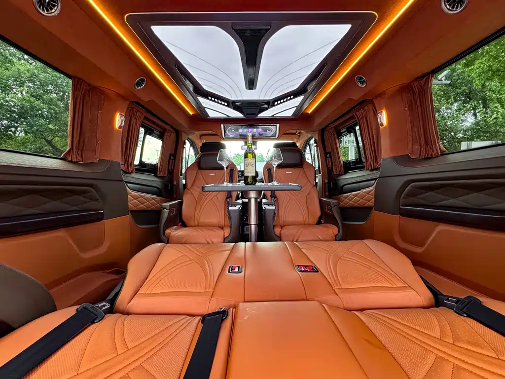 Ford Tourneo 2025 — фото 34