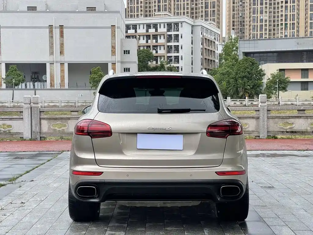 Porsche Cayenne 2018 — фото 8