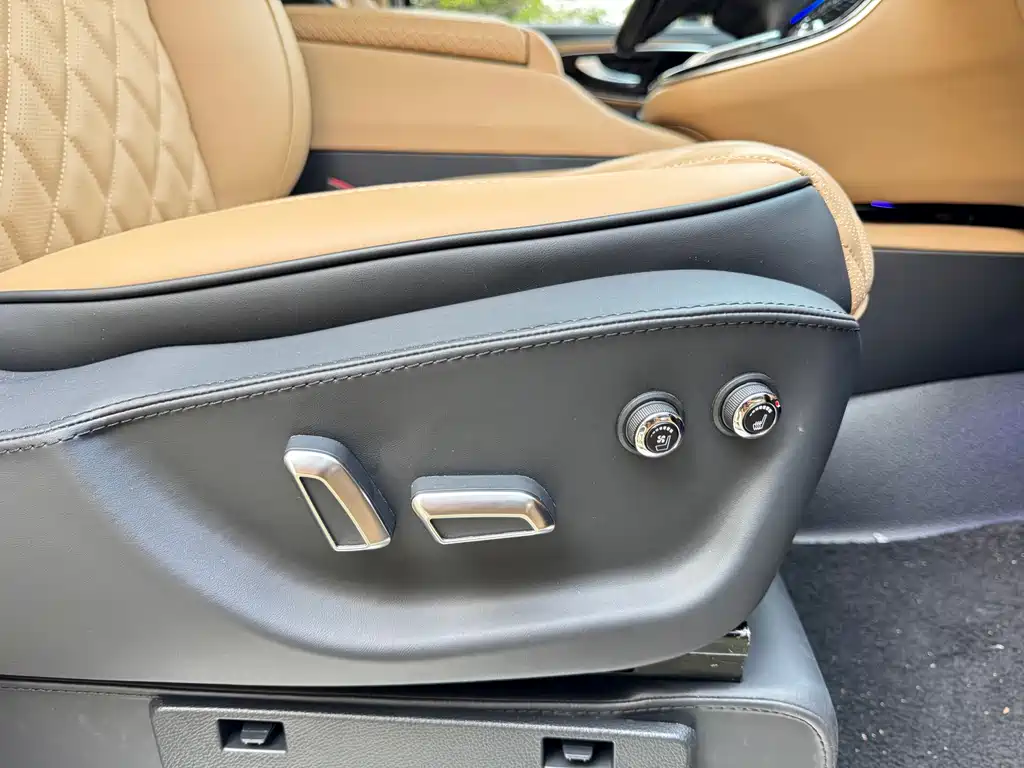 Mercedes-Benz Vito 2020 — фото 31