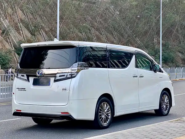 Toyota Vellfire 2020