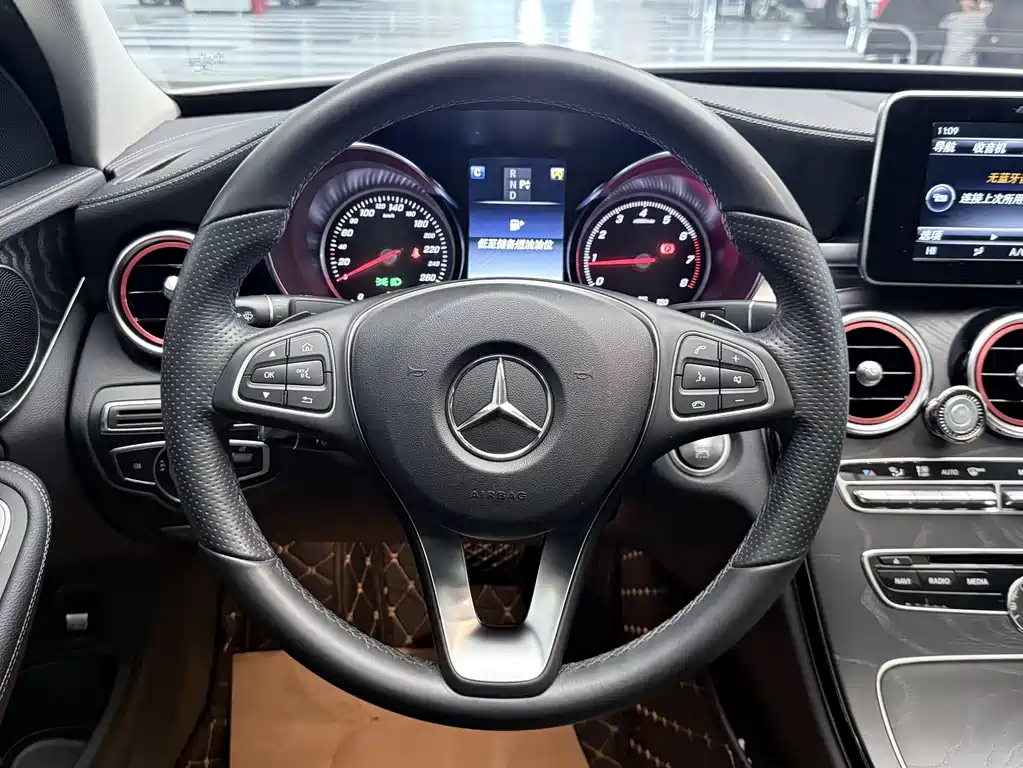 Mercedes-Benz C-Class 2017 — фото 10