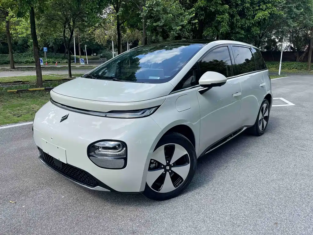 Baojun Clouds 2023