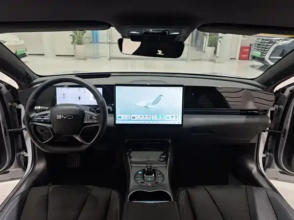 BYD Seal 2025