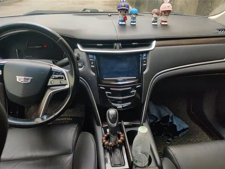 Cadillac XTS 2018 — фото 12
