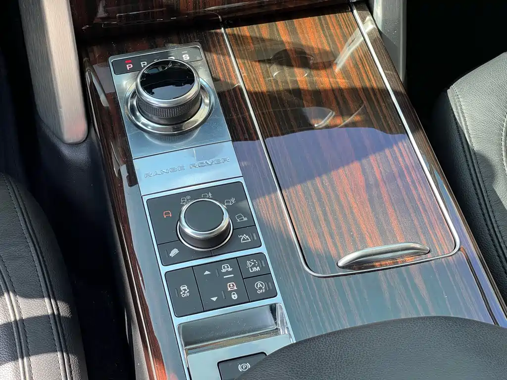 Land Rover Range Rover 2018 — фото 18