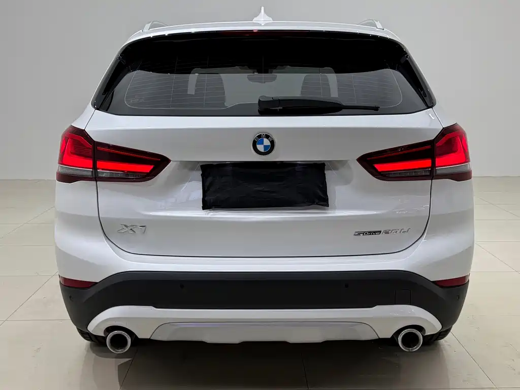 BMW X1 2021 — фото 9