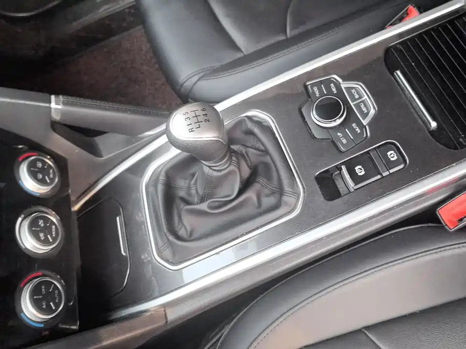 Haval H6 2018 — фото 16