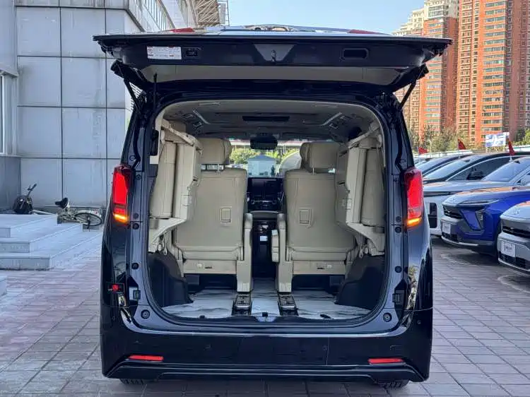 Toyota Alphard 2021 — фото 7