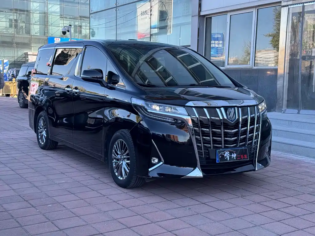 Toyota Alphard 2021 — фото 19