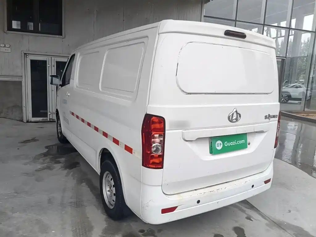 Changan Ruixing EM60 2024