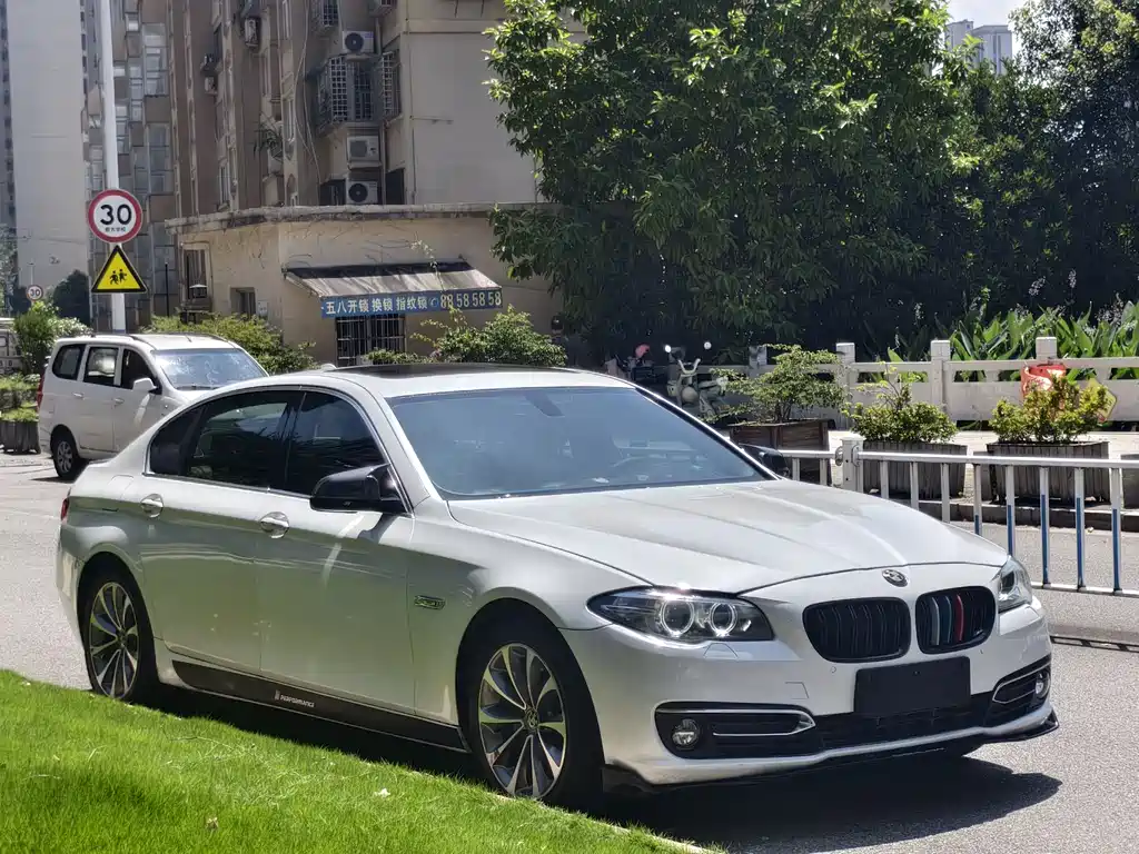 BMW 5 Series 2017
