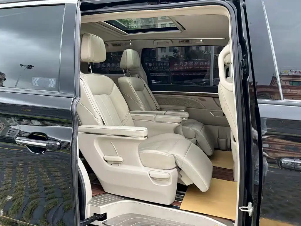 GAC Motor Trumpchi M8 2019 — фото 11