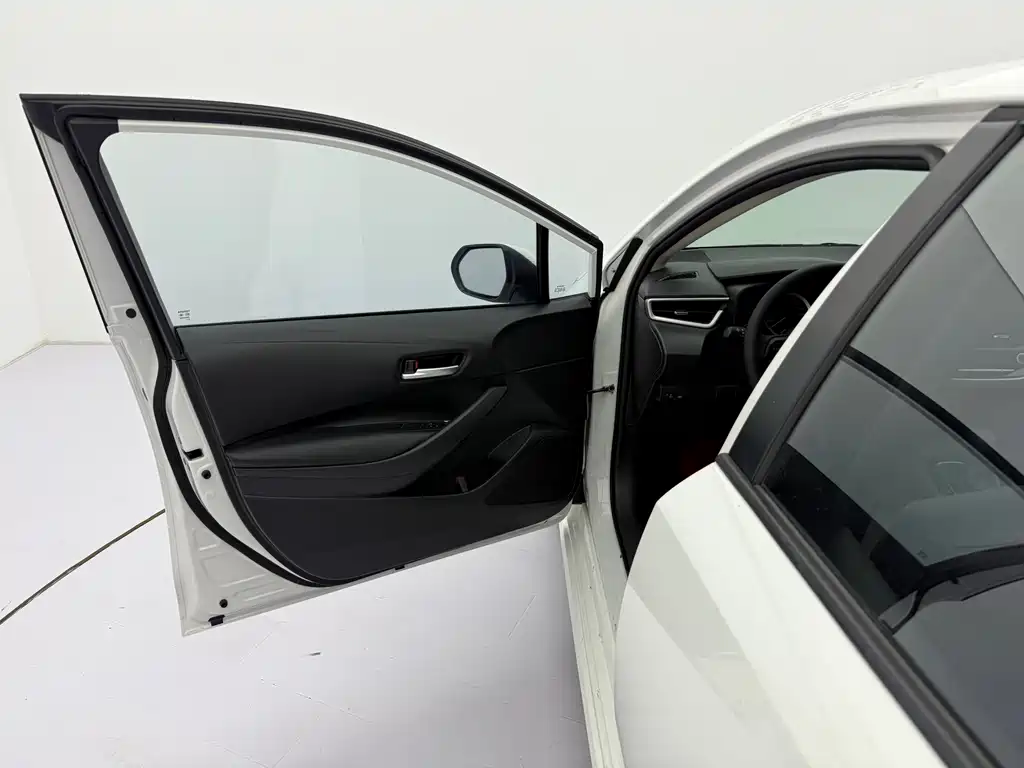 Toyota Corolla 2022 — фото 23