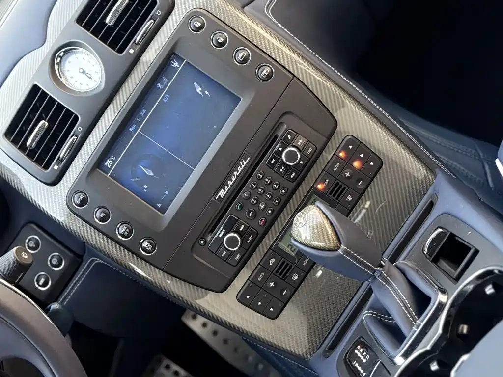 Maserati Quattroporte 2012 — фото 11