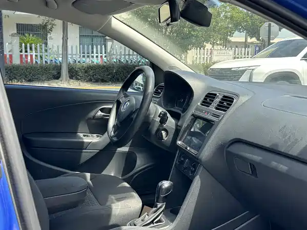 Volkswagen Polo 2014
