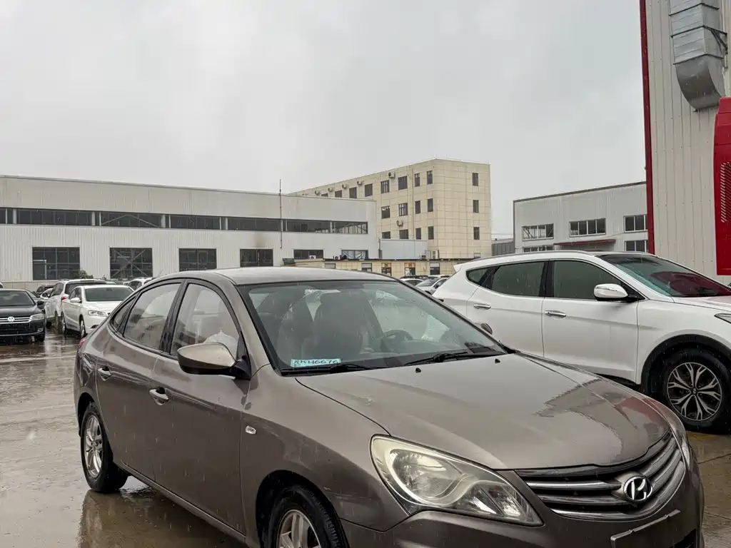 Hyundai Elantra 2013