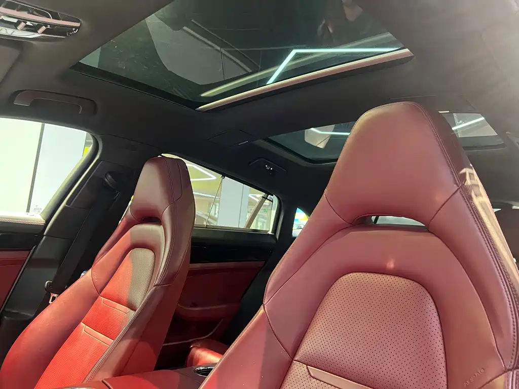 Porsche Panamera 2018 — фото 15
