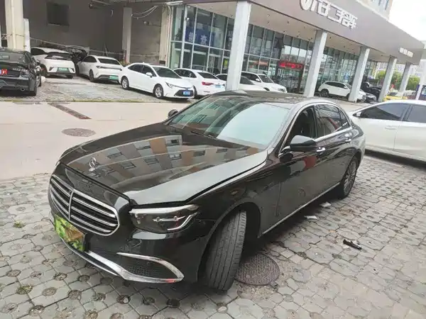 Mercedes-Benz E-Class 2023