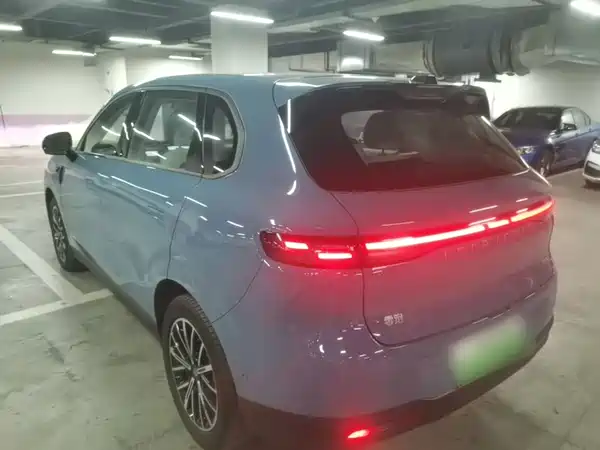Leapmotor B10 2025