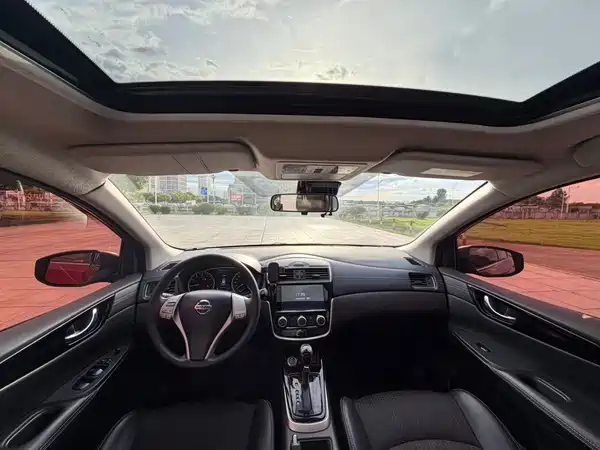 Nissan Tiida 2019