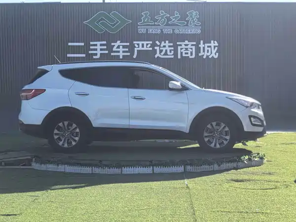Hyundai Santa Fe 2013