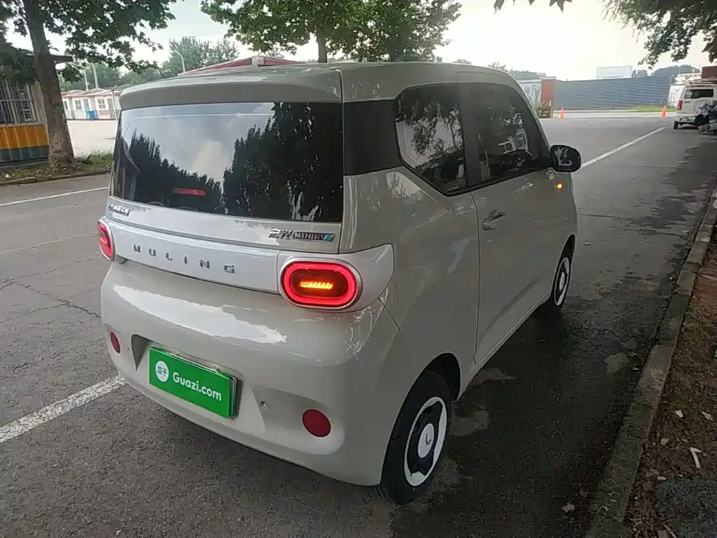 Wuling Hongguang MINIEV 2025