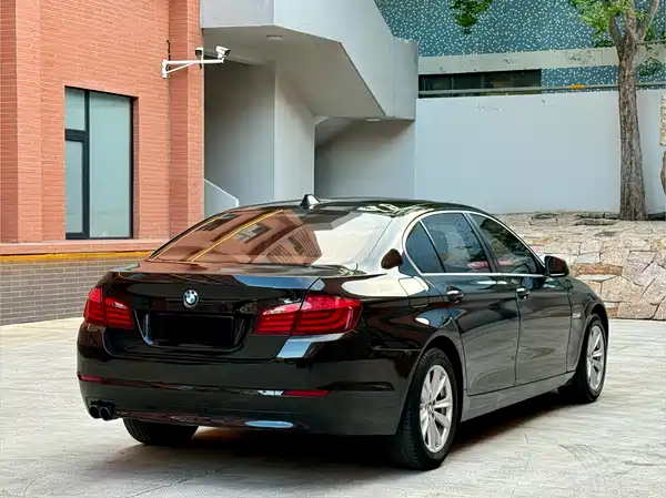 BMW 5 Series 2011