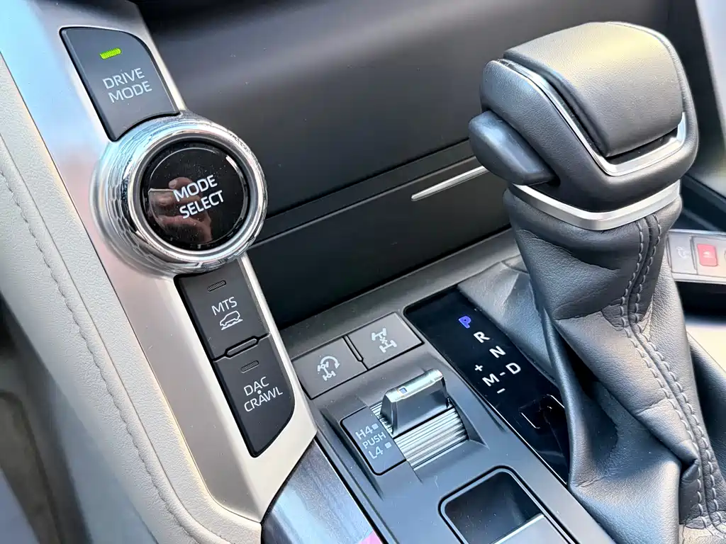Toyota Land Cruiser 2025 — фото 15