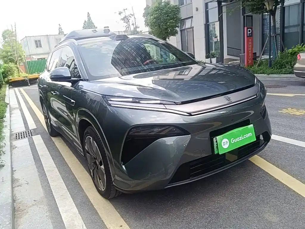 BYD Tang L 2025