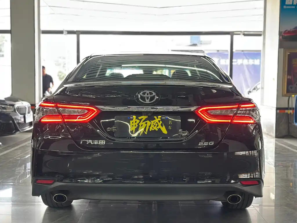 Toyota Camry 2020 — фото 7