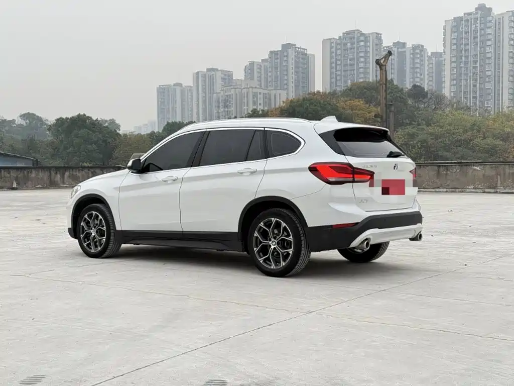 BMW X1 2021 — фото 15