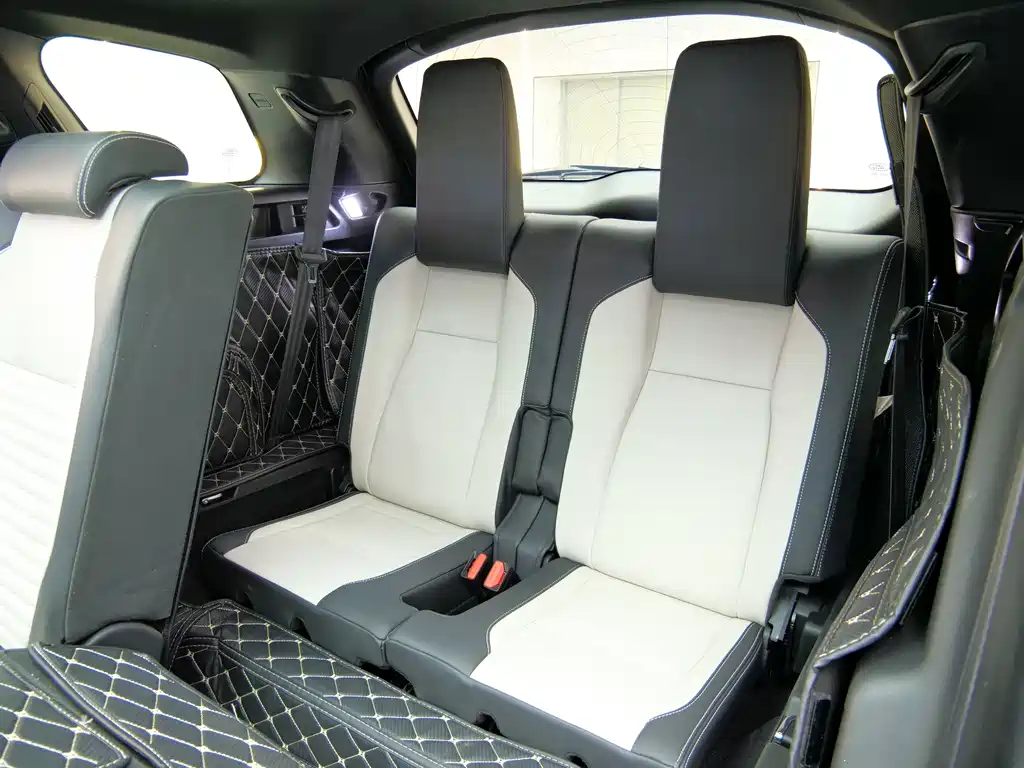 Land Rover Discovery Sport 2021 — фото 20