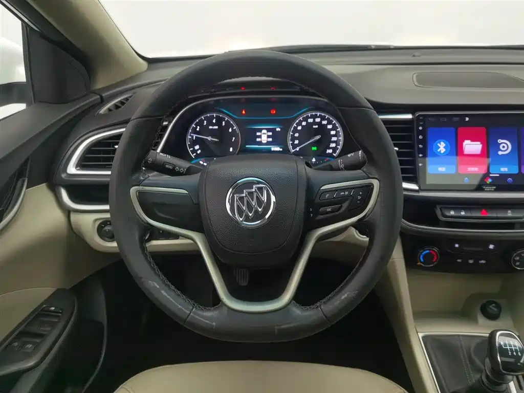Buick Excelle 2019 — фото 11
