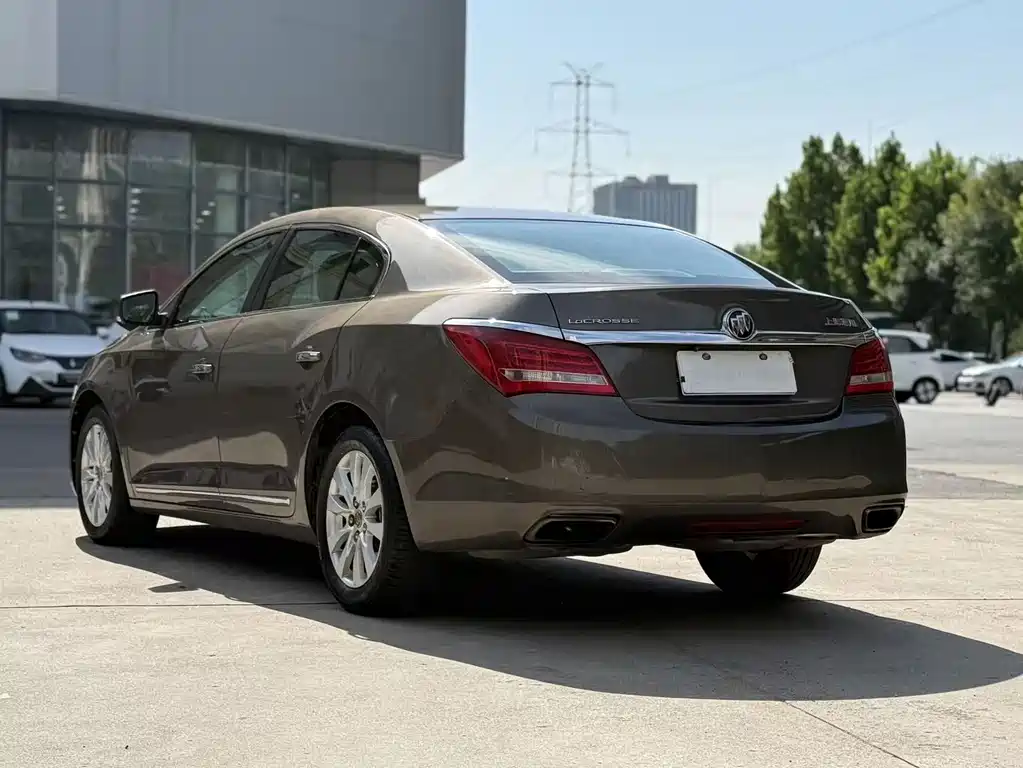 Buick LaCrosse 2015 — фото 10