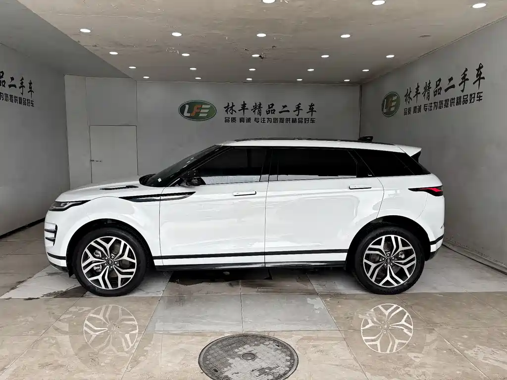Land Rover Evoque 2024