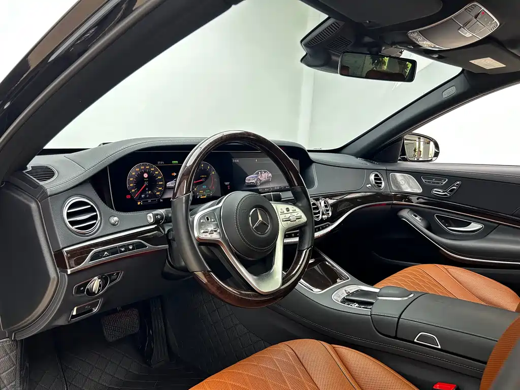 Mercedes-Benz Maybach S-Class 2020 — фото 9