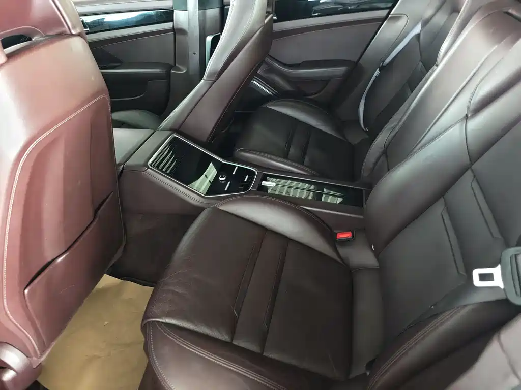 Porsche Panamera 2018