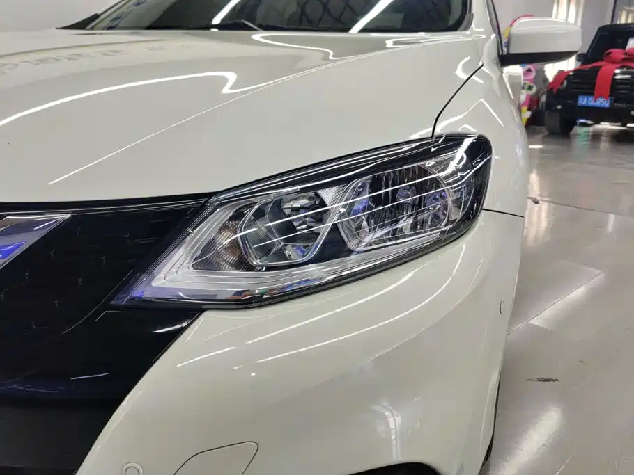 Nissan Tiida 2019