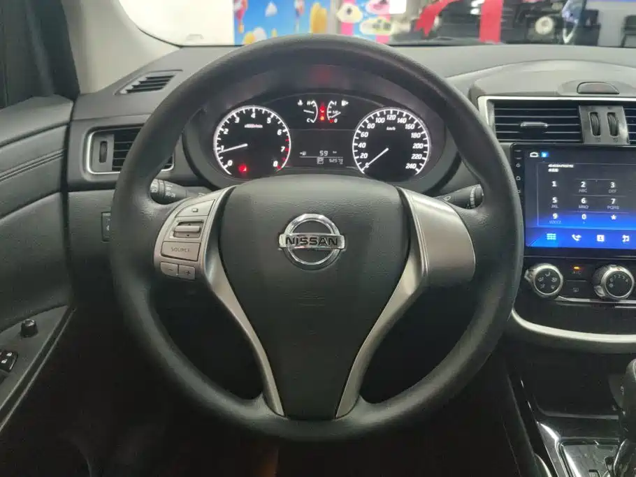 Nissan Tiida 2019 — фото 15