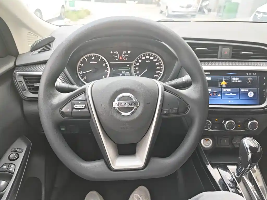Nissan Bluebird 2019 — фото 11