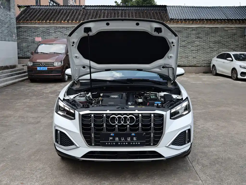 Audi Q2L 2023 — фото 18