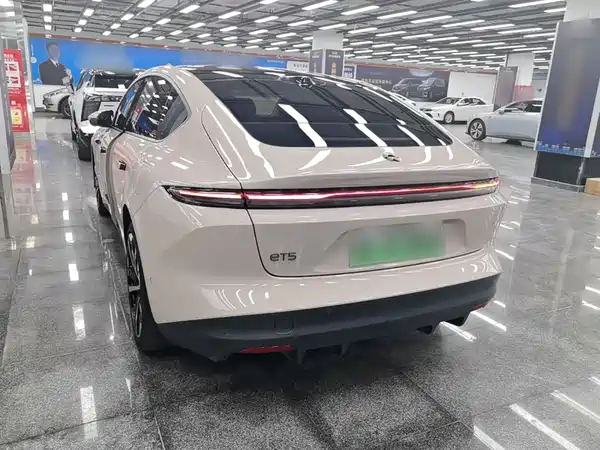 NIO ET5 2023