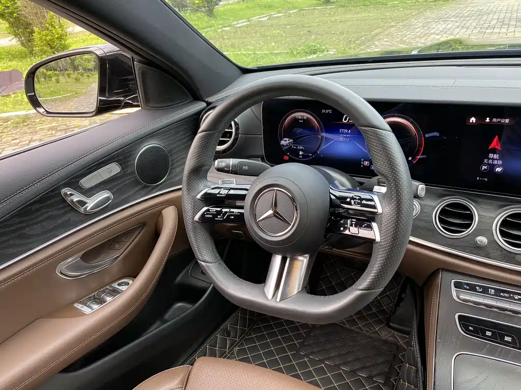 Mercedes-Benz E-Class 2022 — фото 14