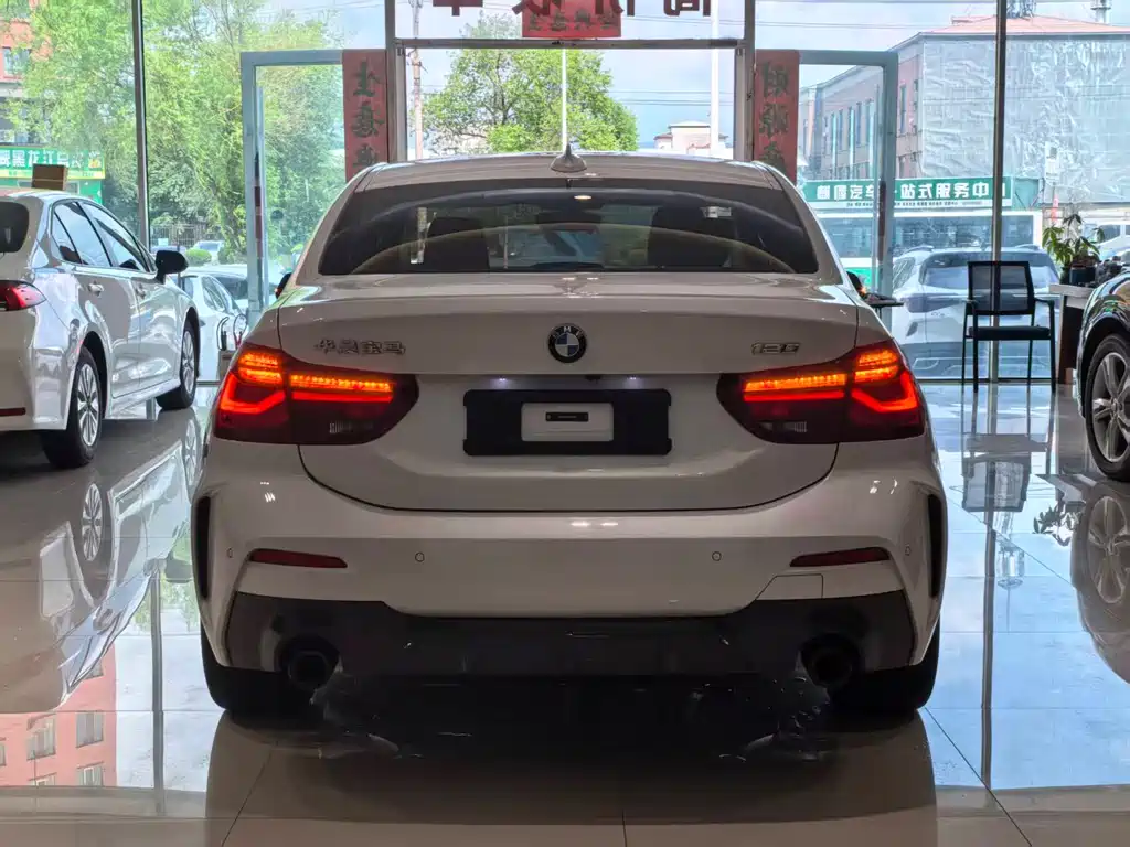 BMW 1 Series 2023