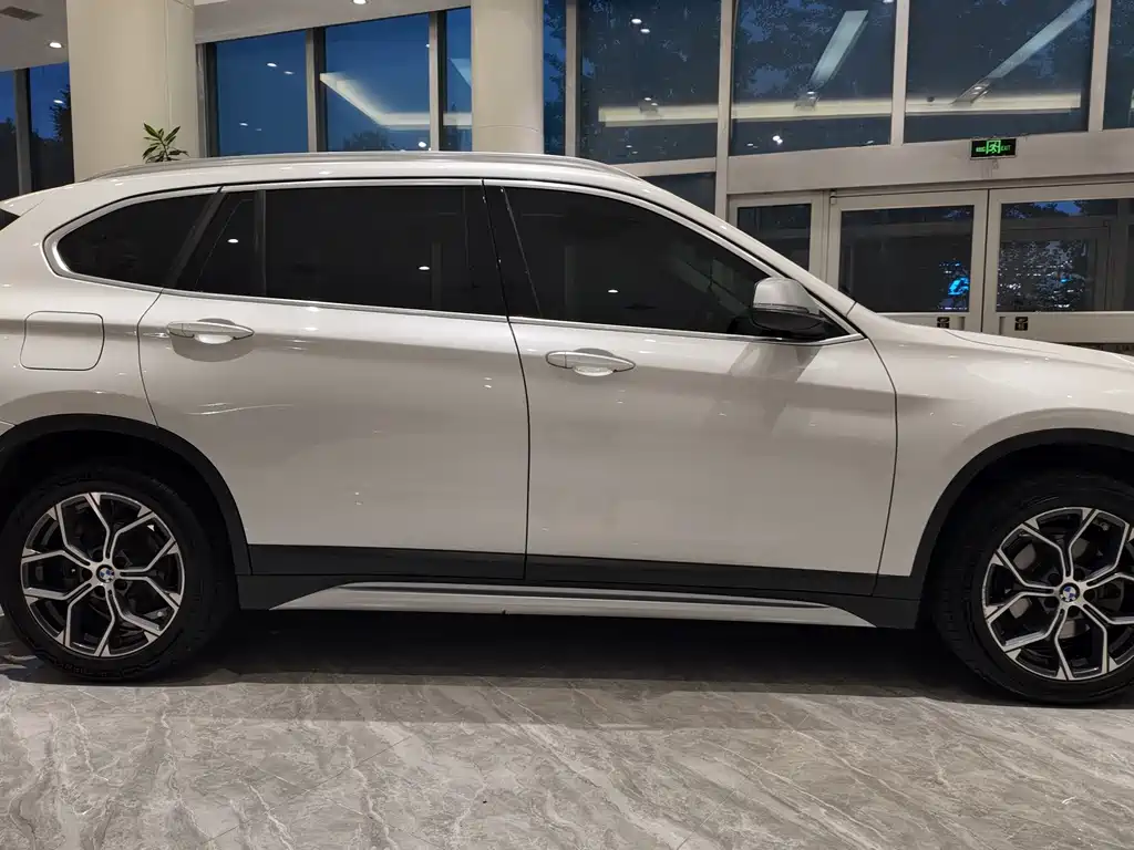 BMW X1 2021